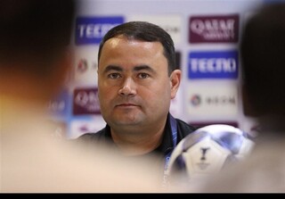 سرمربی آخال: سپاهان باید از داور تشکر کند/ این تیم با 14 نفر بازی می‌کرد!