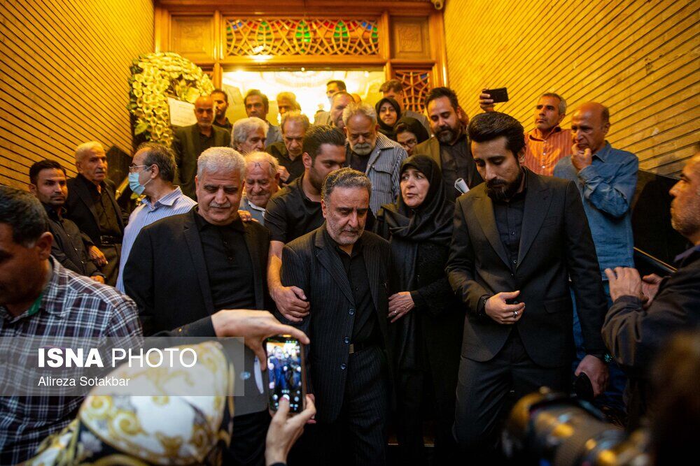 V Teheranu potekala žalna slovesnost za Seyeda Mohammada Tajzadehja