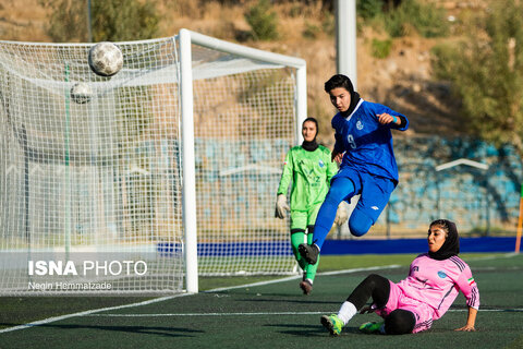 هفته سوم لیگ دسته اول فوتبال بانوان؛ استقلال - حسن زاده ارومیه
