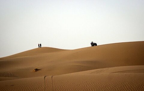 کویرهای اصفهان گرفتار گردشگری بیضابطه؛ جولان سودجویان در فضای مجازی