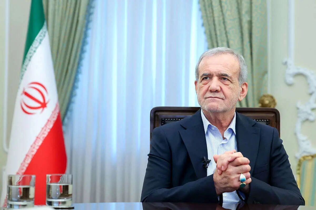 پزشکیان: داشتن زندگی آسان و اثرگذار در گرو کنار گذاشتن تشریفات و تجملات است