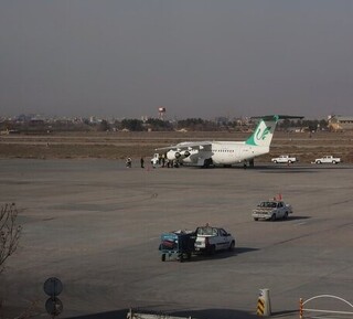 ماجرای ترکیدگی لاستیک فوکر ۱۰۰ آسمان در فرودگاه مشهد اعلام شد