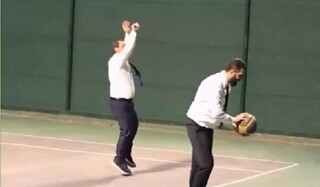 بسکتبال بازی کردن جولانی با فرمانده سنتکام و نظامیان آمریکا