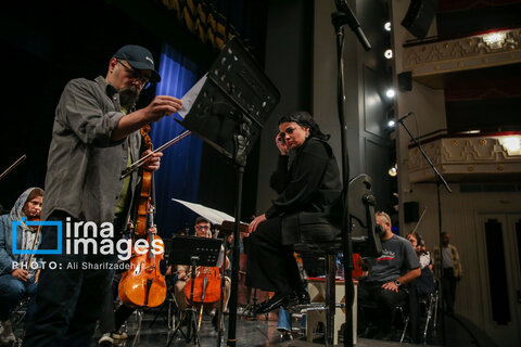 تصاویری از «پانیذ فریوسفی»؛ رهبر ارکستر سمفونیک تهران