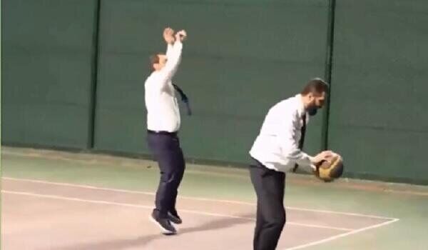 بسکتبال بازی کردن جولانی با فرمانده سنتکام و نظامیان آمریکا