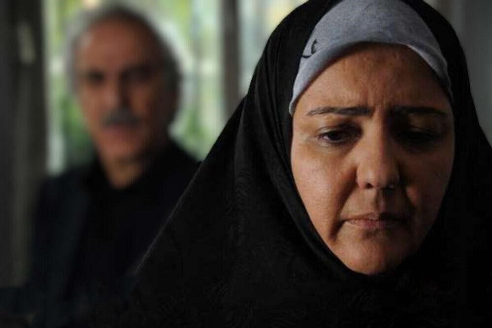 زویا امامی در کنار پسرش آرام می‌گیرد