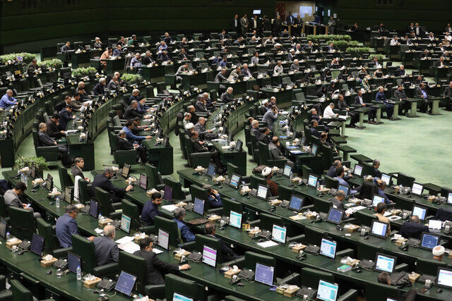 مجلس عملکرد سال اول برنامه هفتم را بررسی می‌کند