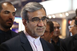 استاندار خراسان رضوی برای بررسی  مسائل حمل و نقلی و تجاری راهی هرات شد