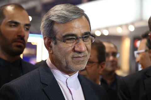 استاندار خراسان رضوی: تردد خودروهای مناطق آزاد در سطح استان را تسهیل می‌کنیم