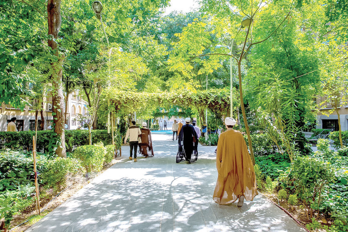 صد سال پس از احیای هزارساله