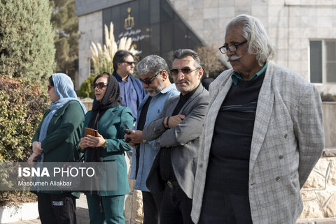 حضور چهره‌های شناخته شده در مراسم تشییع پیکر «همایون ارشادی»