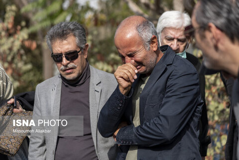حضور چهره‌های شناخته شده در مراسم تشییع پیکر «همایون ارشادی»