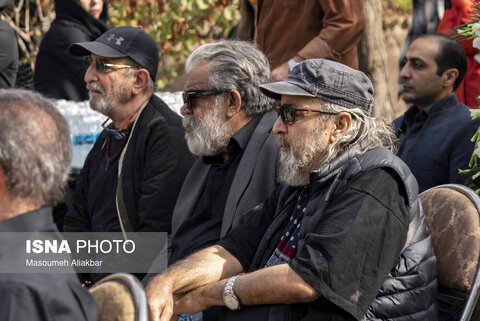 حضور چهره‌های شناخته شده در مراسم تشییع پیکر «همایون ارشادی»