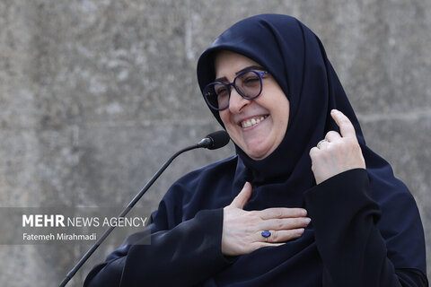 حاشیه جلسه هیئت دولت 