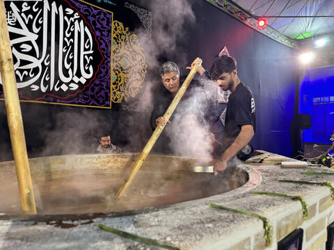 برگزاری آیین سمنوپزان فاطمی در ساوه