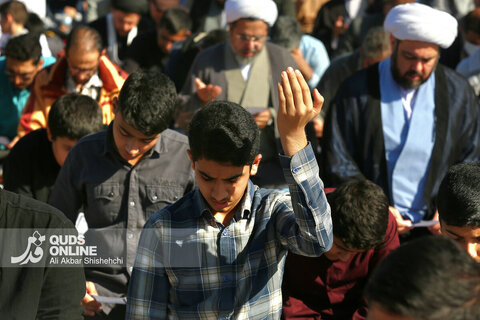 اقامه نماز طلب باران در مشهد