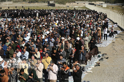 اقامه نماز طلب باران در مشهد