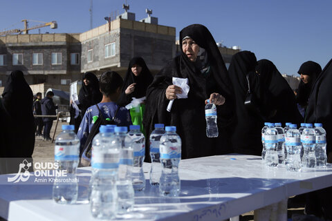 اقامه نماز طلب باران در مشهد