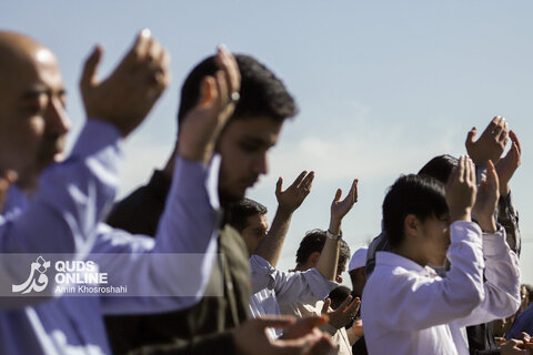 اقامه نماز طلب باران در مشهد
