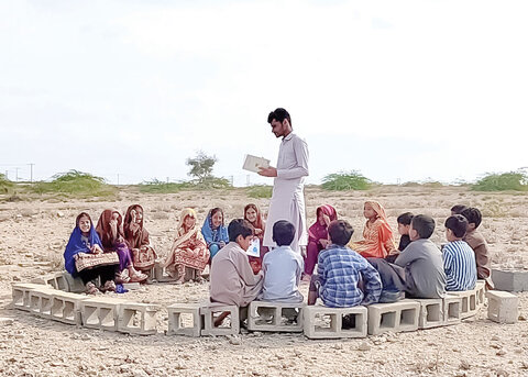 تاباندن نور بر آرزوهای بچه‌ها