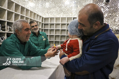 خدمت در لباس سبز و سفید