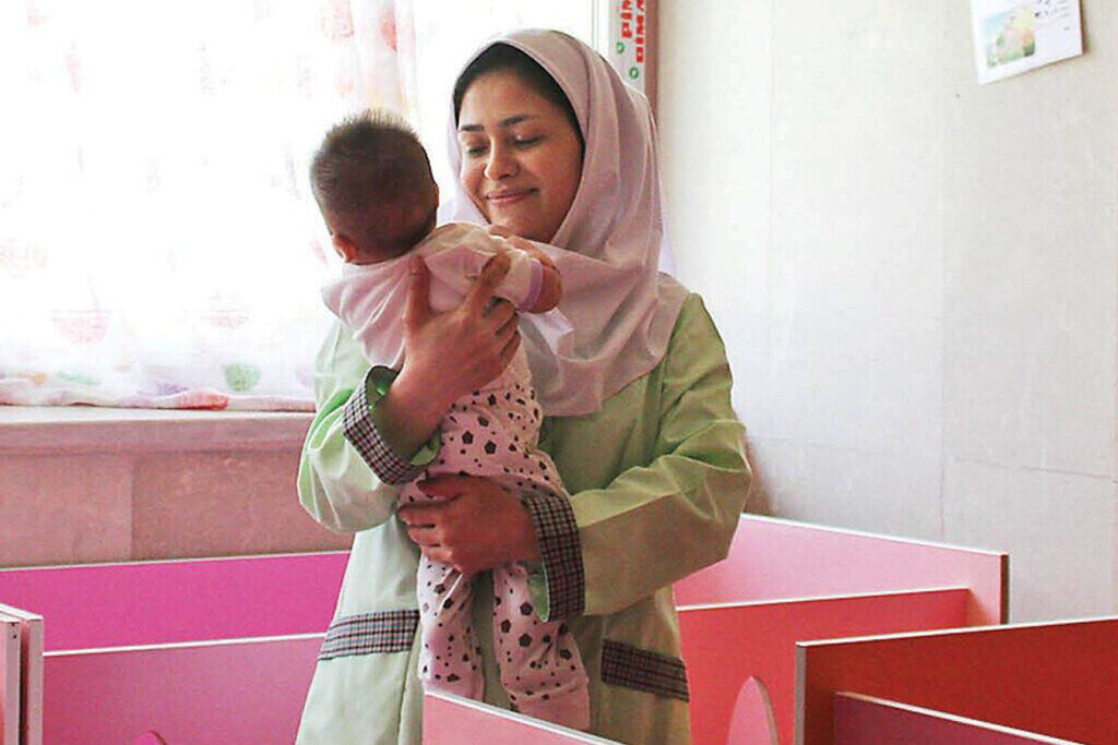 دختران مجرد هم می‌توانند فرزندخوانده بگیرند