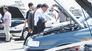 چراغ ماشین همچنان خاموش است!