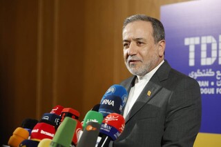 عراقچی خطاب به عون: لبنان را از دست دشمن واقعی خود نجات دهید، آقای رئیس جمهور!