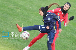 لیگ برتر فوتبال زنان - پرسپولیس و یاسام