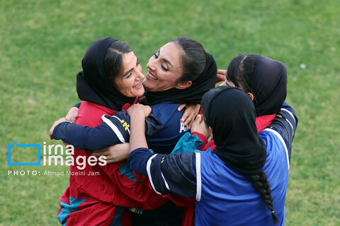 لیگ برتر فوتبال زنان - پرسپولیس و یاسام