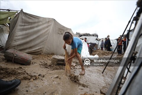 آبگرفتگی چادرهای آوارگان در غزه پس از بارش باران