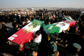 گزارش تصویری | مراسم استقبال از پیکر مطهر ۱۳ شهید گمنام - فرودگاه شهید هاشمی‌نژاد مشهد