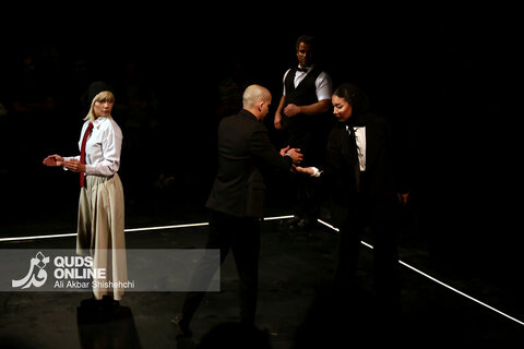 گزارش تصویری | اجرای نمایش "آرکتایپ"