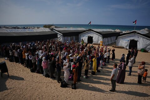 تلاش برای بازگشایی مدارس عزه