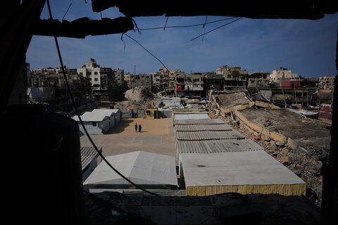 تلاش برای بازگشایی مدارس عزه