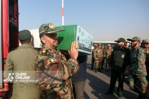 گزارش تصویری | مراسم استقبال از پیکر مطهر 13 شهید گمنام - فرودگاه شهید هاشمی‌نژاد مشهد