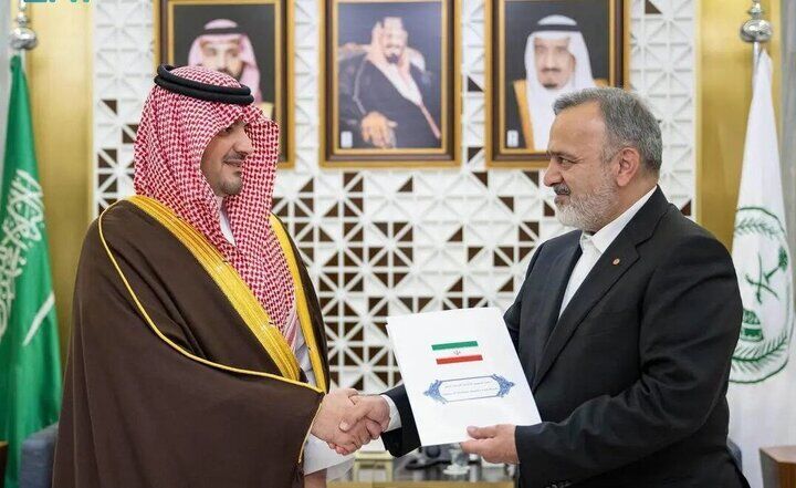 پیام کتبی رئیس‌جمهوری ایران به ولیعهد عربستان تحویل شد