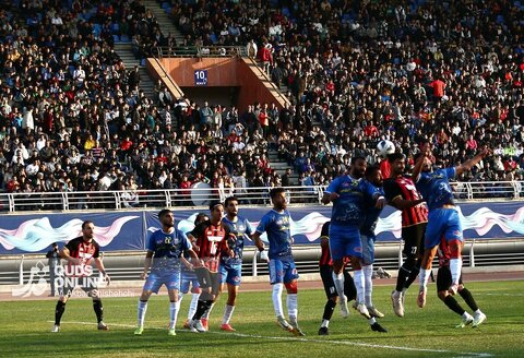 مسابقه فوتبال تیم‌های ابومسلم مشهد و دریای ارین بابل