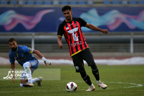 مسابقه فوتبال تیم‌های ابومسلم مشهد و دریای ارین بابل