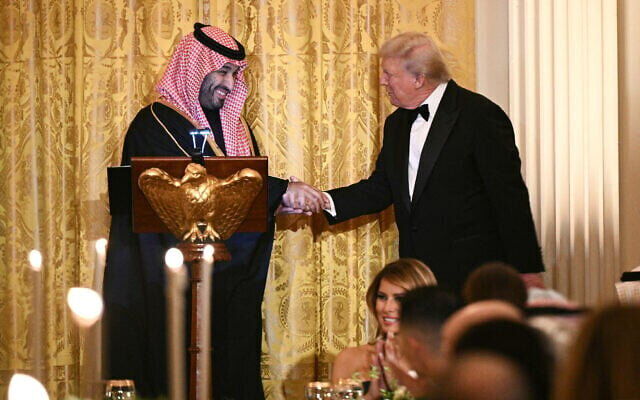 Trump branil savdskega prestolonaslednika v primeru umora Džamala Hašodžija med srečanjem v Beli hiši