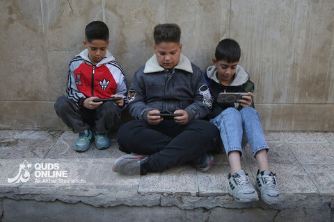 گزارش تصویری | بازسازی صحنه جرم زورگیری از 2 نوجوان مشهدی