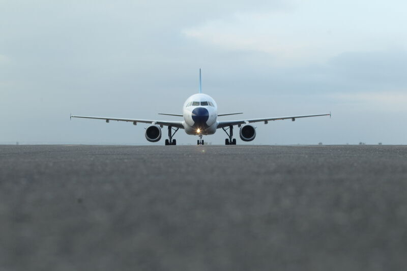 Zaradi slabe vidljivosti v Dubaju sedem tujih letal pristalo v Bandar Abasu