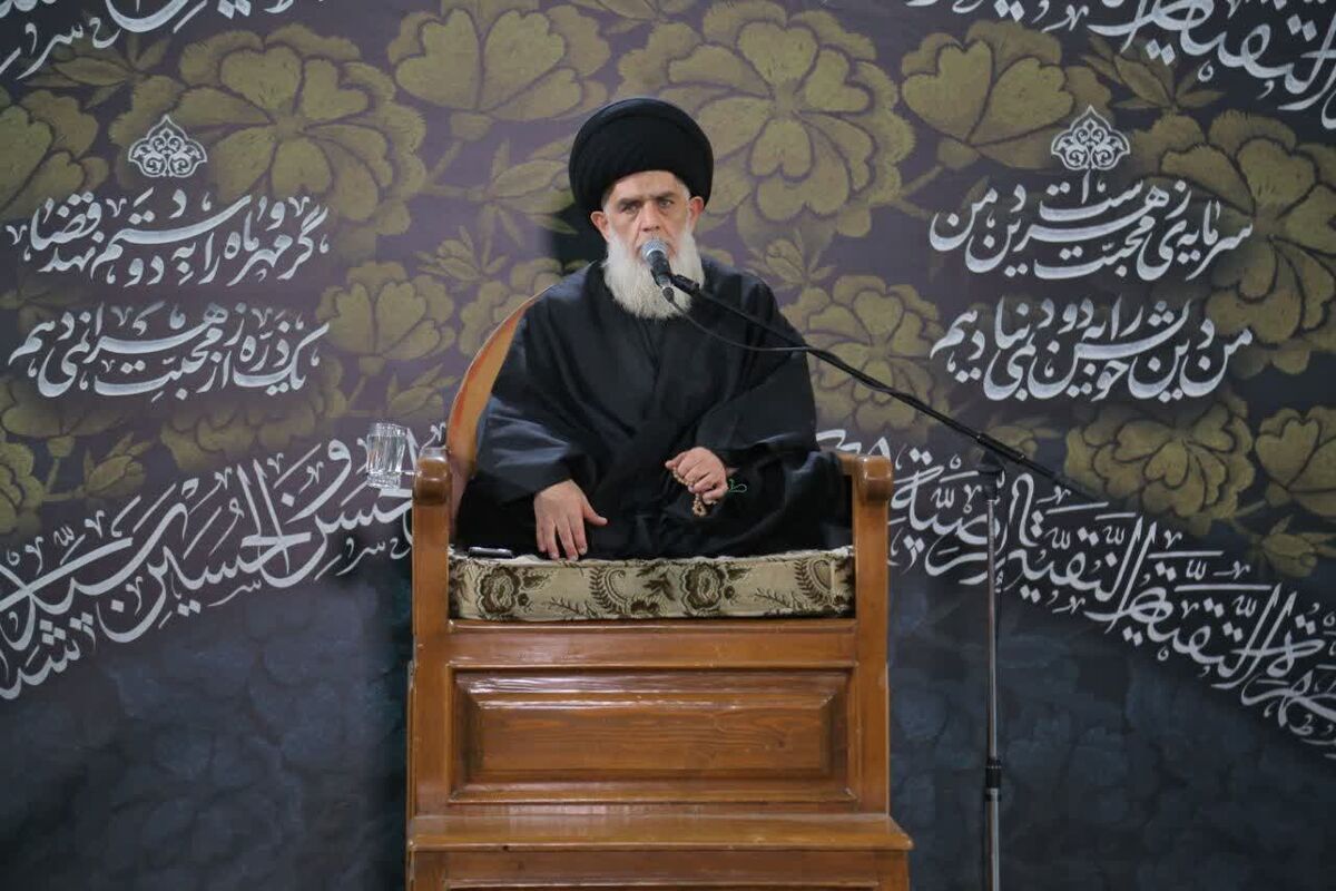 ثقلین؛ تنها راه نجات از ضلالت ابدی: هشدار حجت‌الاسلام مؤمنی درباره تضعیف حیا و نماز در خانواده ایرانی توسط دشمن