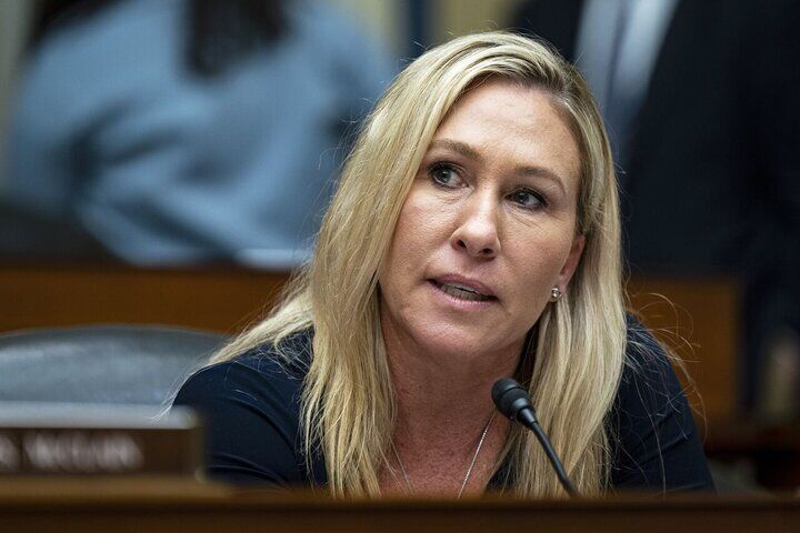 متحد سابق ترامپ: آمریکا پول مالیات‌دهندگان را صرف جنگ می‌کند