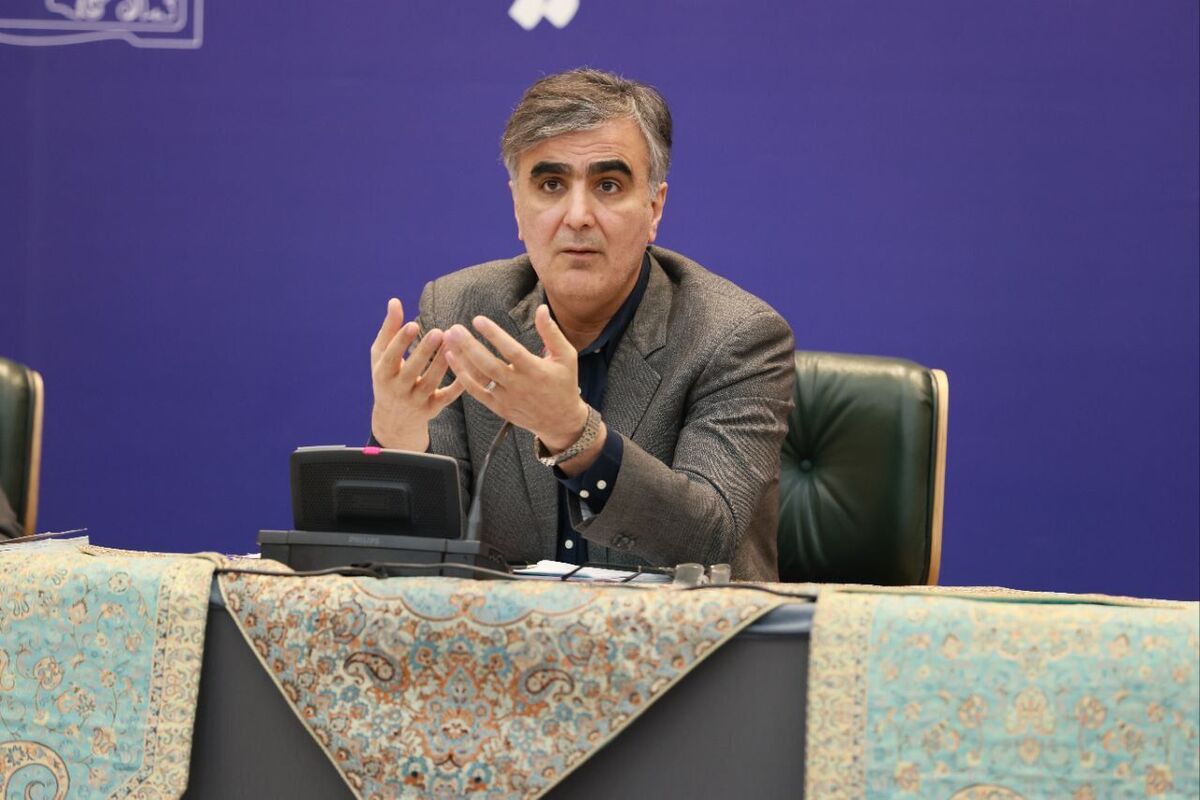 فرزین : سهامداران اصلی بانک ها شفاف نیستند/ بنگاهداری عامل زیان بانک ها