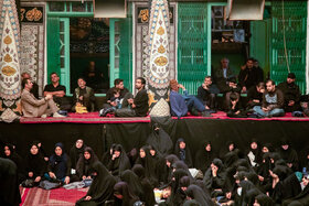 گزارش تصویری | عزاداری ایام فاطمیه در تکیه سادات اخوی