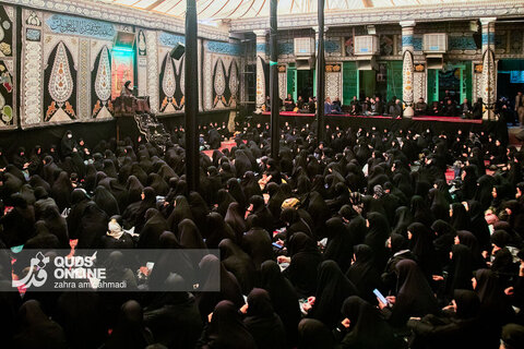 گزارش تصویری | عزاداری ایام فاطمیه در تکیه سادات اخوی