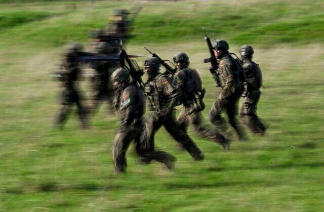 سی‌ان‌ان: آلمان می‌خواهد قوی‌ترین ارتش اروپا را بسازد