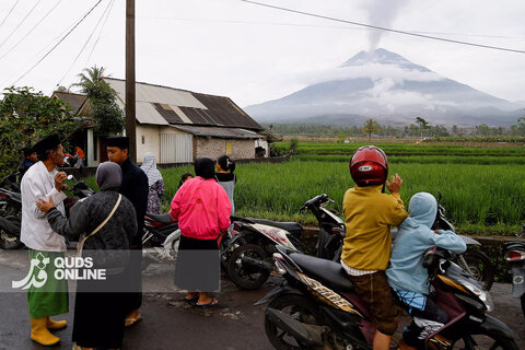 فوران آتشفشان کوه سمرو در اندونزی