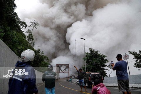 فوران آتشفشان کوه سمرو در اندونزی